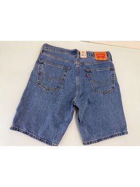 New Levis 405 Denim Jean Shorts Mens 34 Jorts Standard Fit Medium Wash NWT